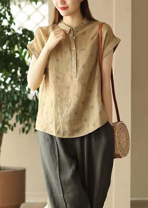 Effortlessly Elegant Top with a Timeless Design