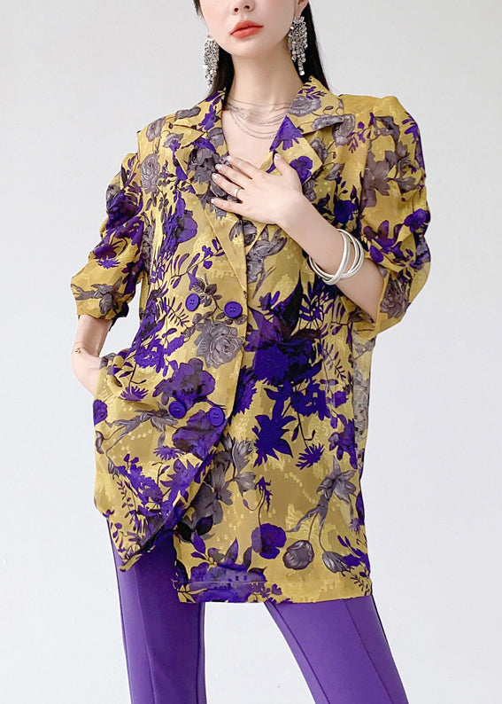 Effortlessly Elegant Coat with a Timeless Design