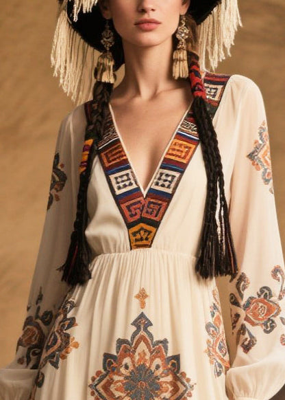 Beautifully Finished Dress in a Timeless Design