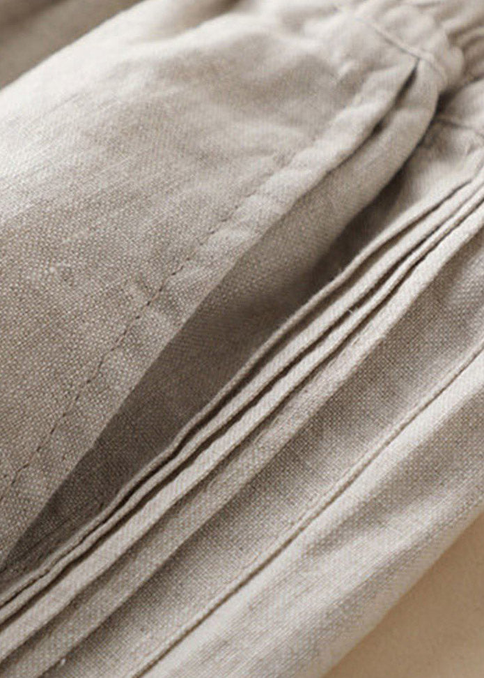 Effortlessly Elegant Pants with a Timeless Design