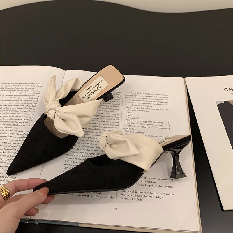 Chic Orthopedic Mules with Unique Design