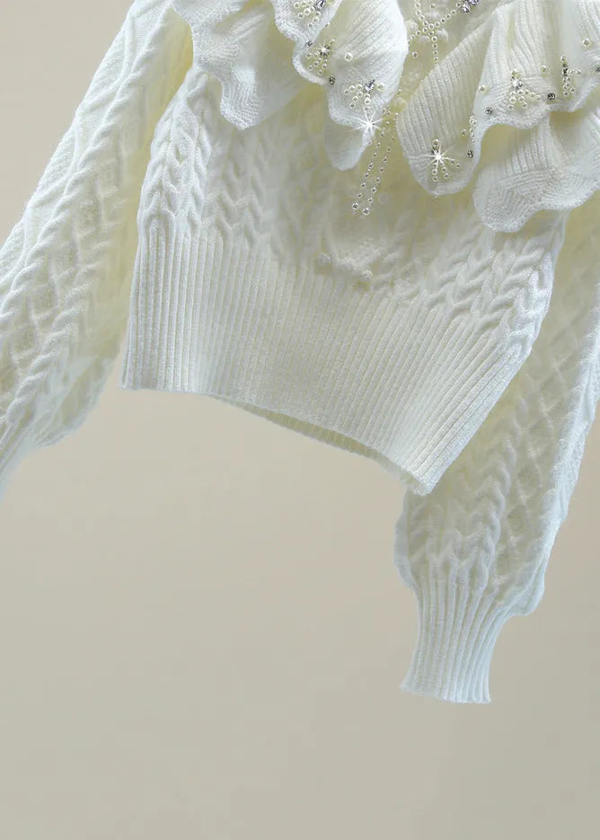 Effortlessly Elegant Sweater with a Timeless Design