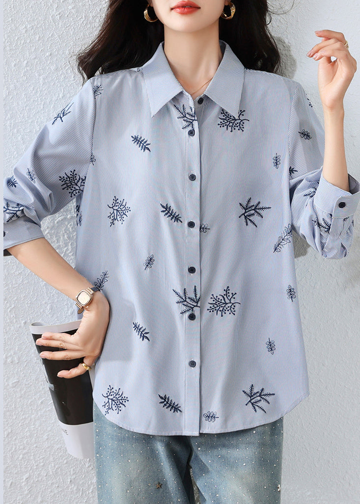 Classic Vintage Top with a Flattering Fit
