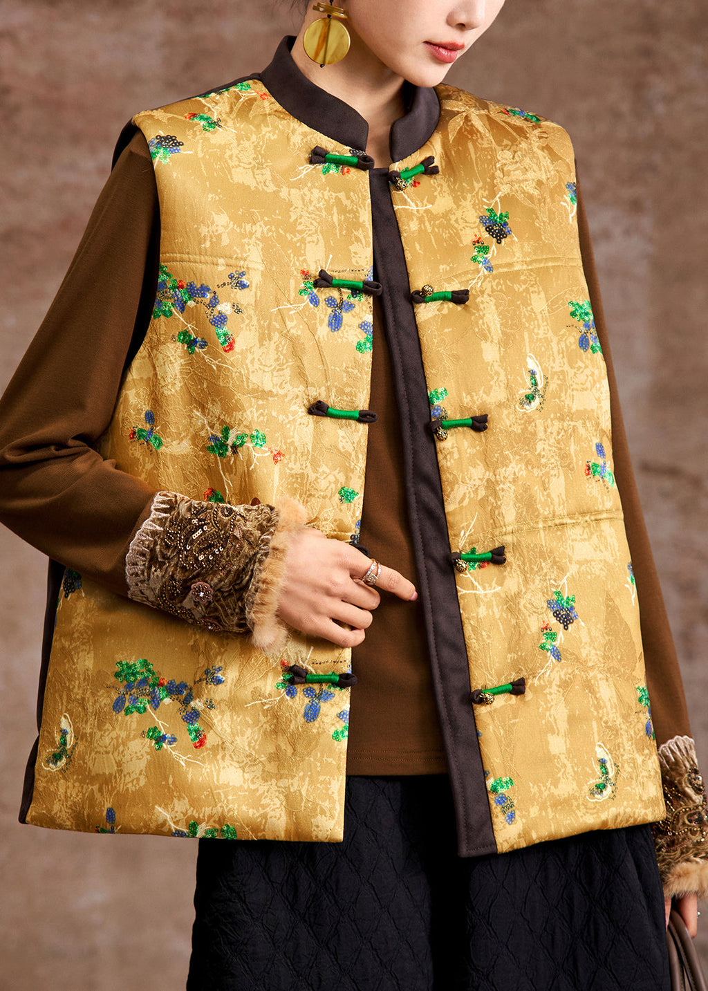 Classic Vintage Coat with a Flattering Fit