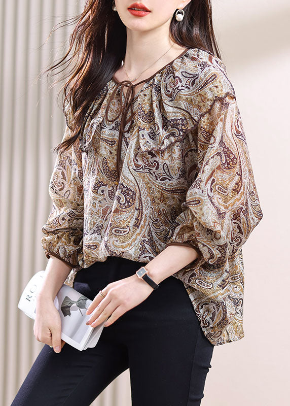 Well Tailored Top with a Graceful Silhouette