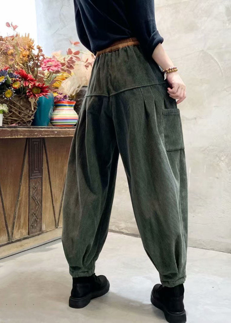 Well Tailored Pants with a Graceful Silhouette