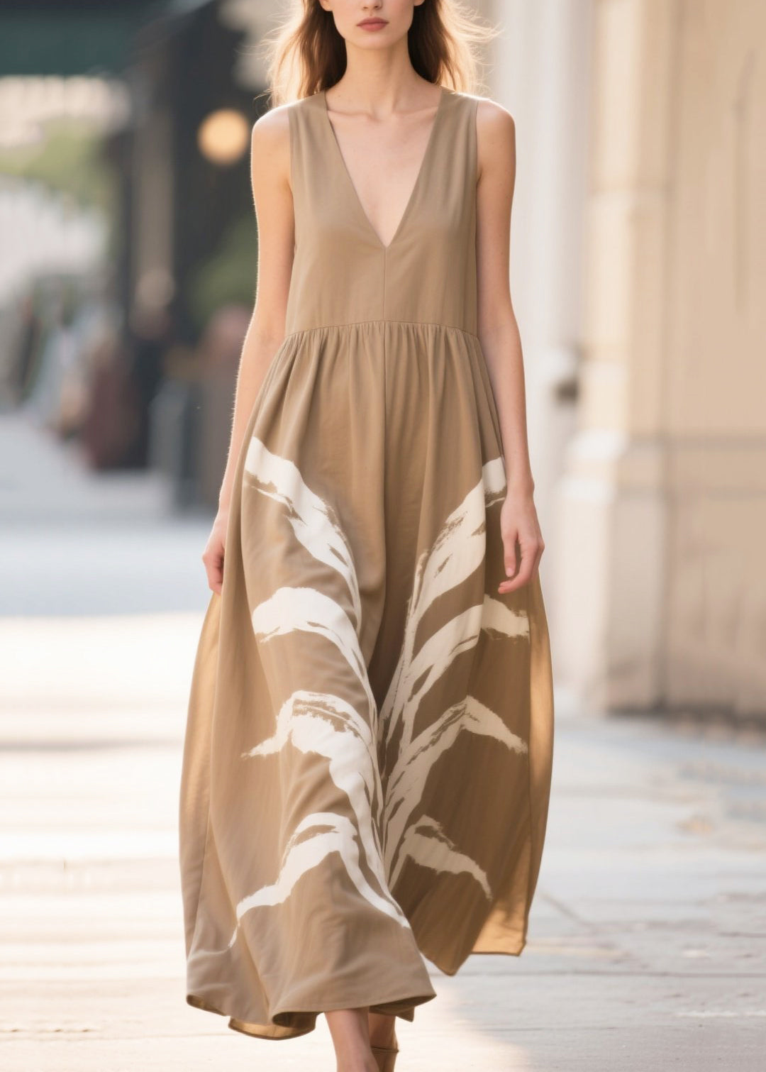 Well Tailored Dress with a Graceful Silhouette
