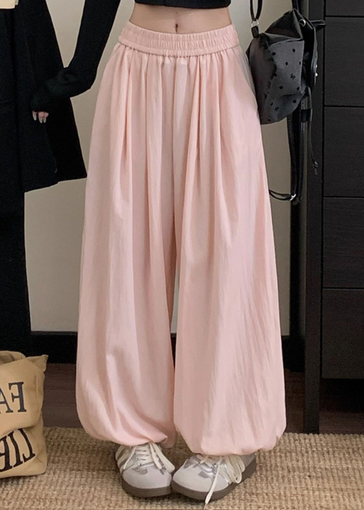 Beautifully Finished Pants in a Timeless Design