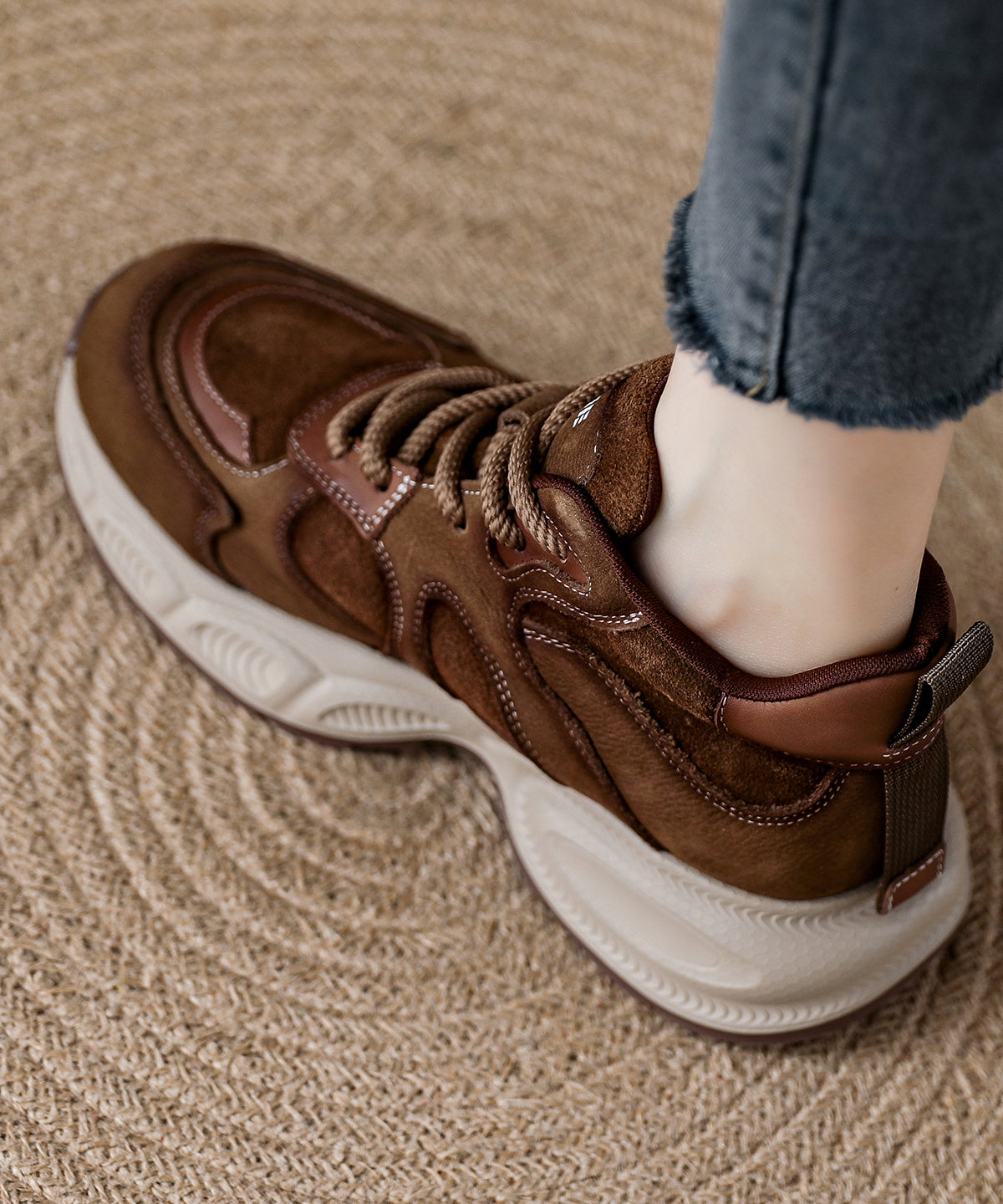 Chic Orthopedic Flats with Unique Design