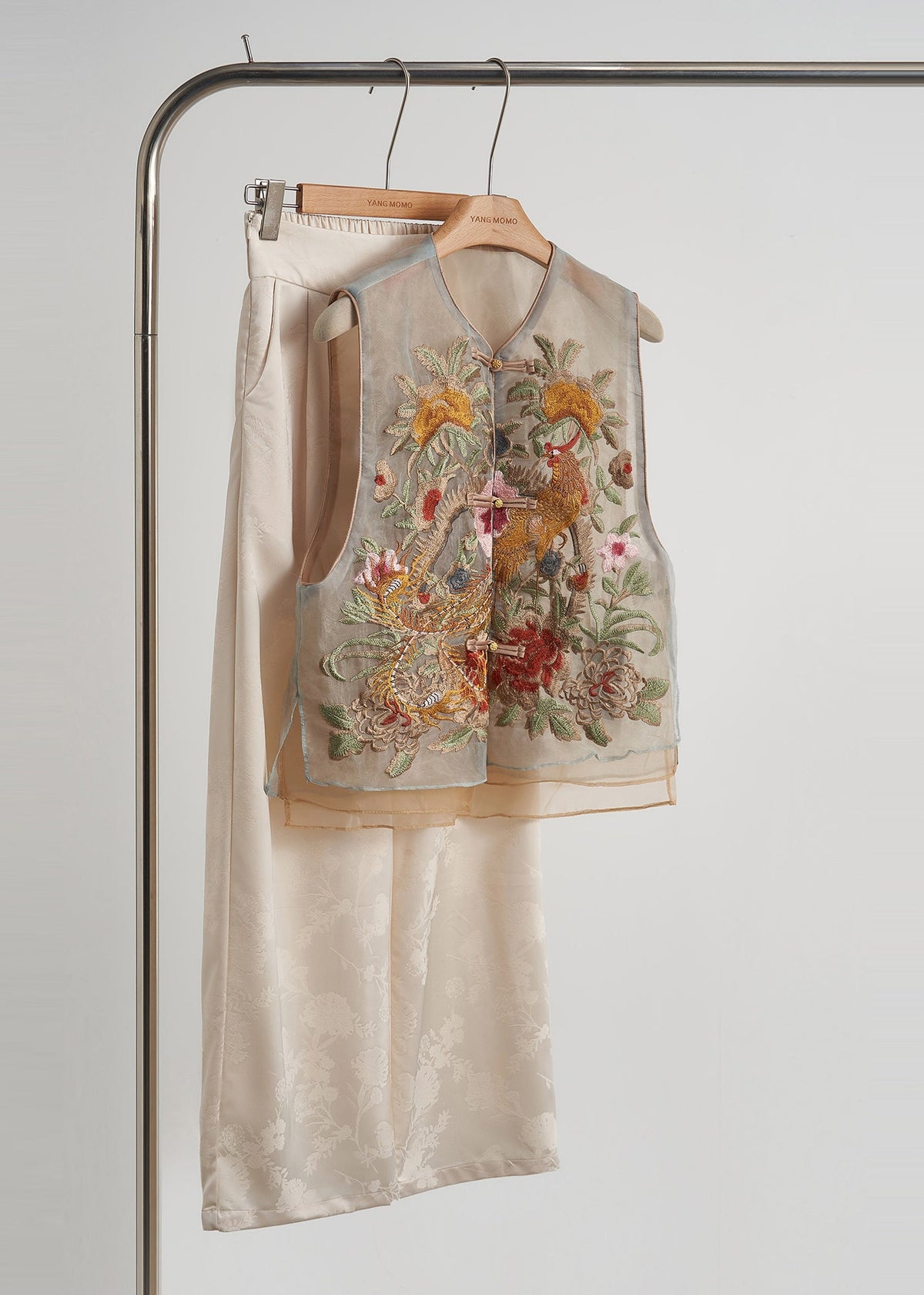Beautifully Crafted Top in a Classic Style