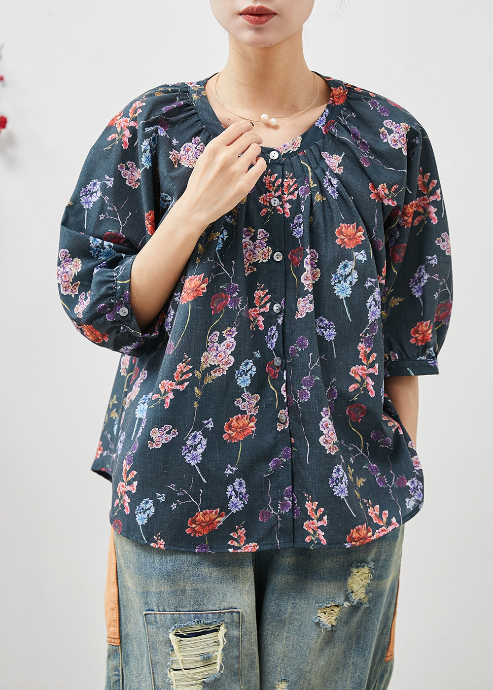 Well Tailored Shirt with a Graceful Silhouette