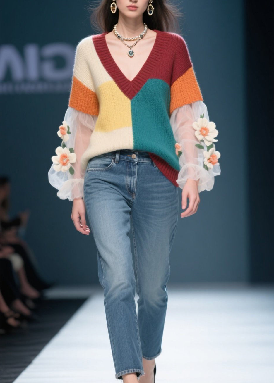 Well Tailored Sweater with a Graceful Silhouette