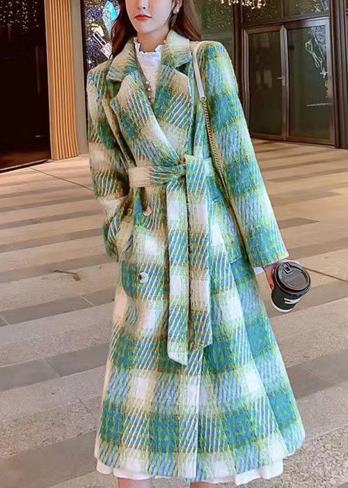 Gracefully Styled Coat for Any Occasion