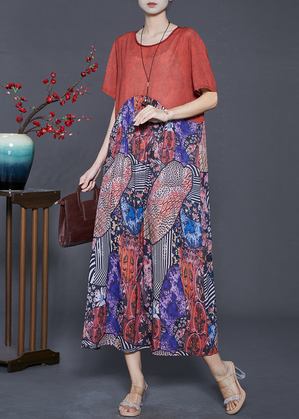 Beautifully Crafted Dress in a Classic Style
