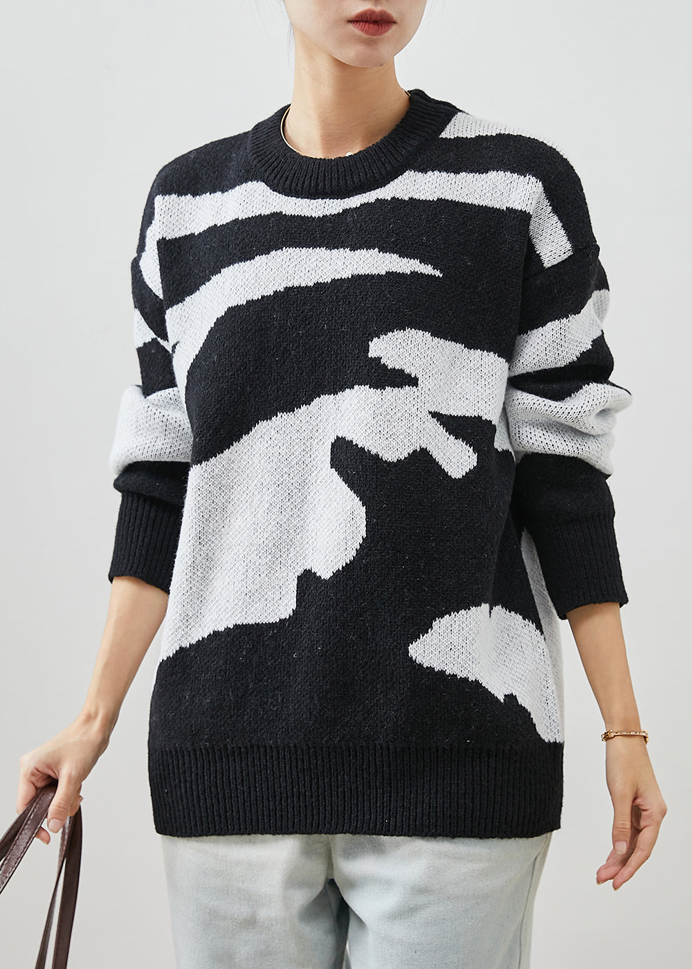Gracefully Styled Top for Any Occasion