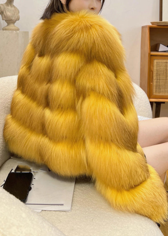 Elegantly Styled Coat for Everyday Wear
