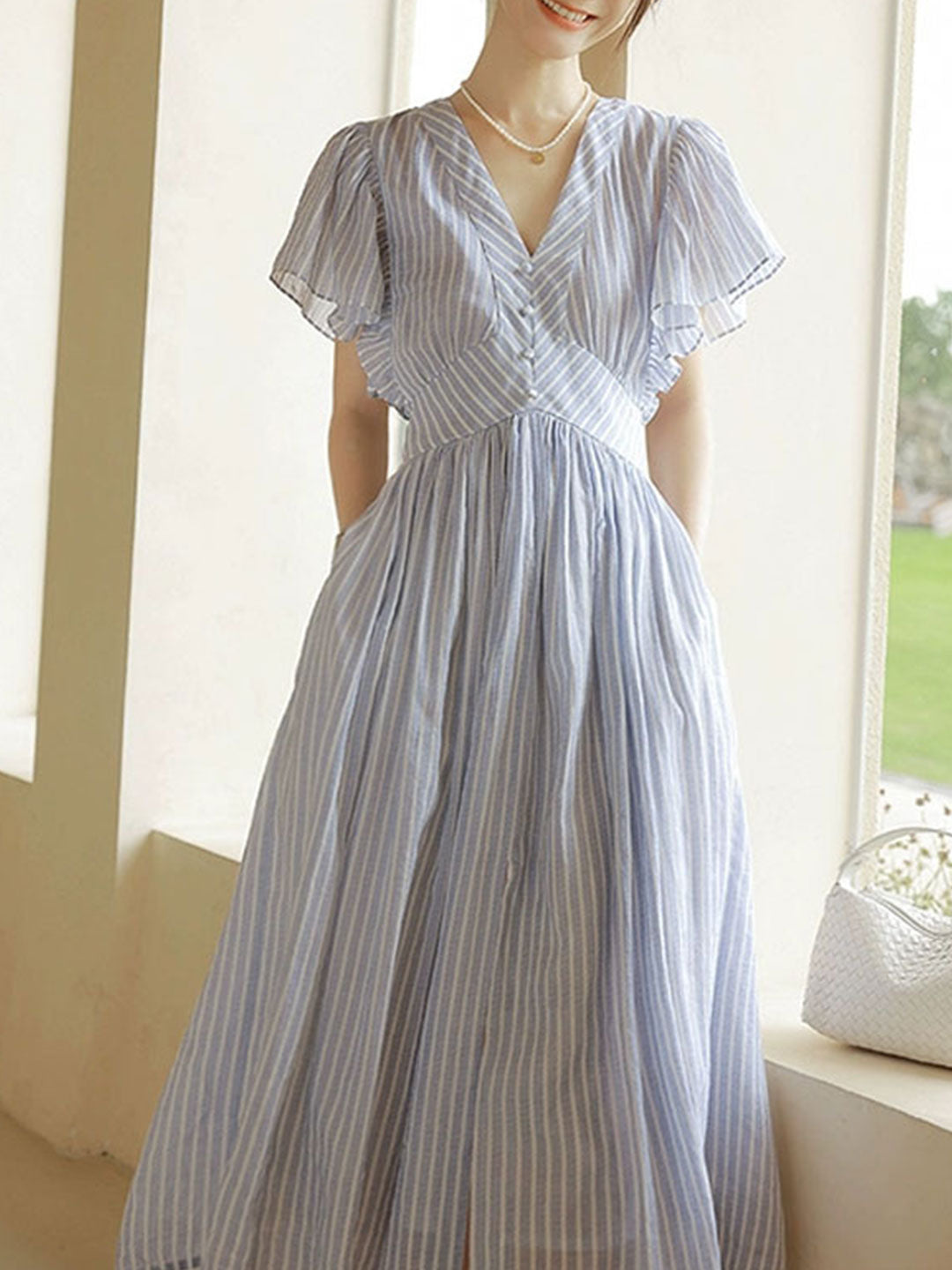 Sophisticated Dress with a Clean Classic Look