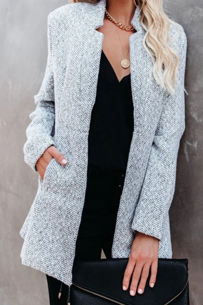Gracefully Styled Coat for Any Occasion