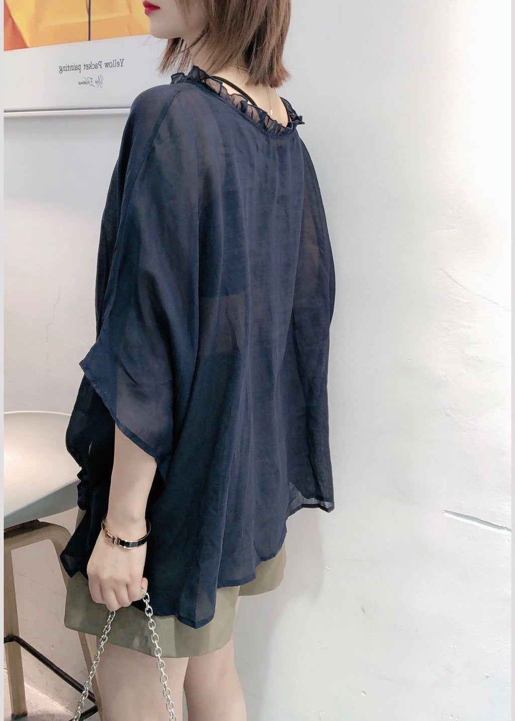 Effortlessly Elegant Blouse with a Timeless Design