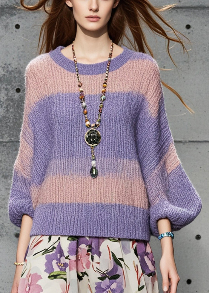 Classic Vintage Sweater with a Flattering Fit