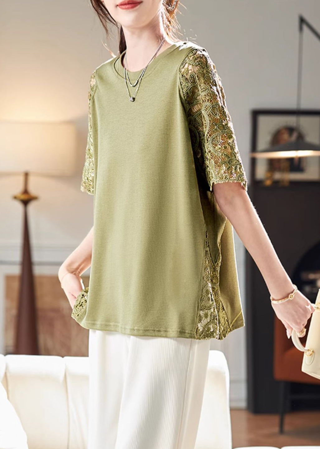 Classic Vintage Shirt with a Flattering Fit