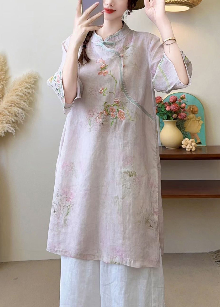 Beautifully Crafted Blouse in a Classic Style