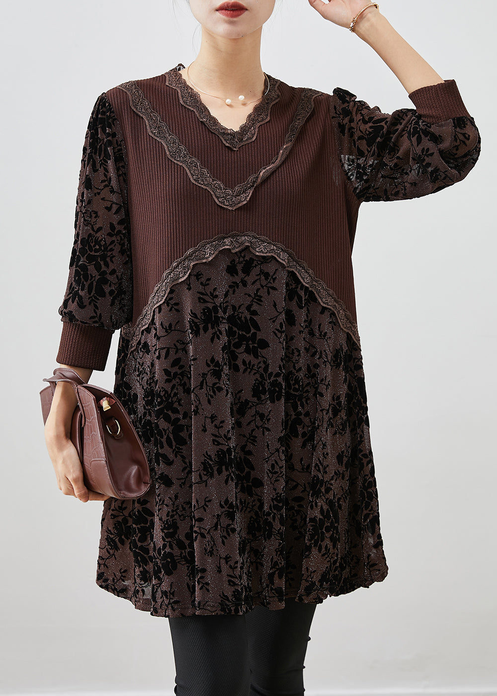 Well Tailored Dress with a Graceful Silhouette