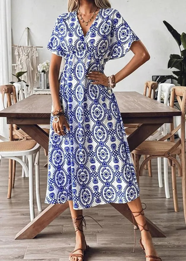 Well Tailored Dress with a Graceful Silhouette