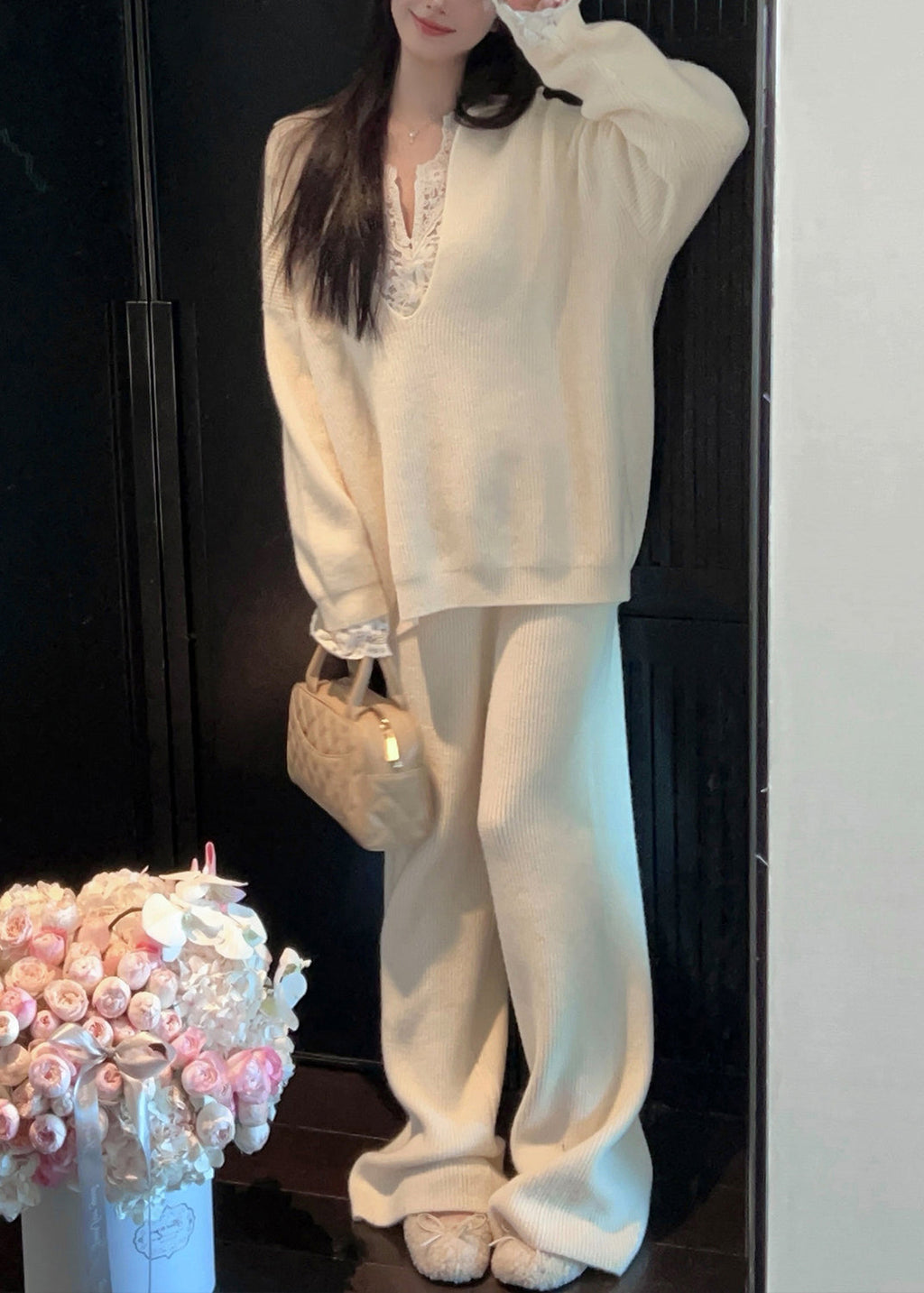 Classic Vintage Sweater with a Flattering Fit