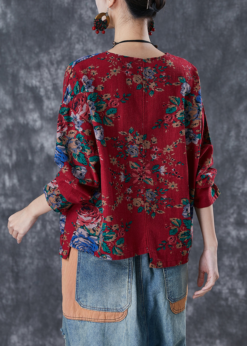 Beautifully Finished Blouse in a Timeless Design