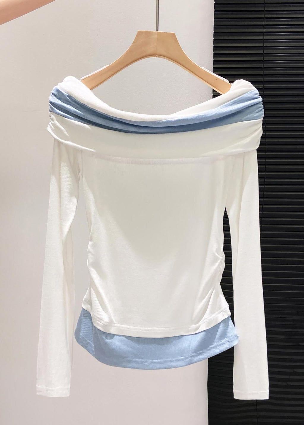 Beautifully Finished Shirt in a Timeless Design