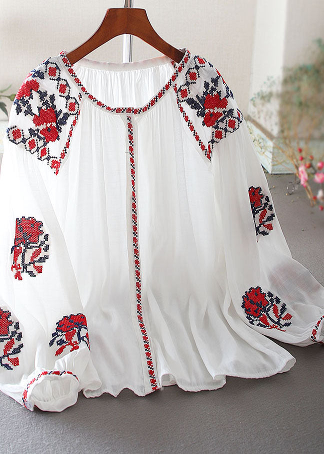 Well Tailored Top with a Graceful Silhouette