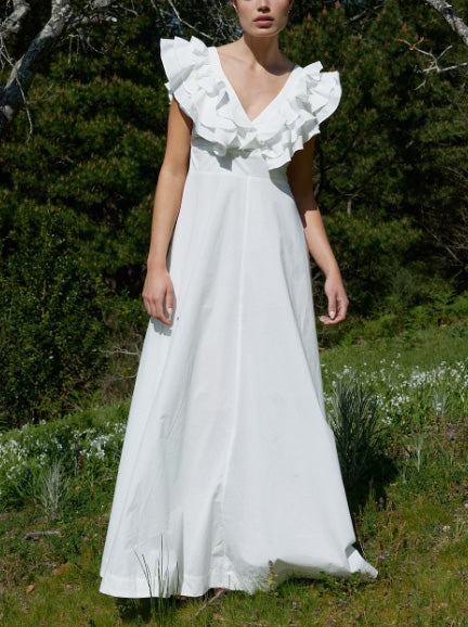 Gracefully Styled Dress for Any Occasion