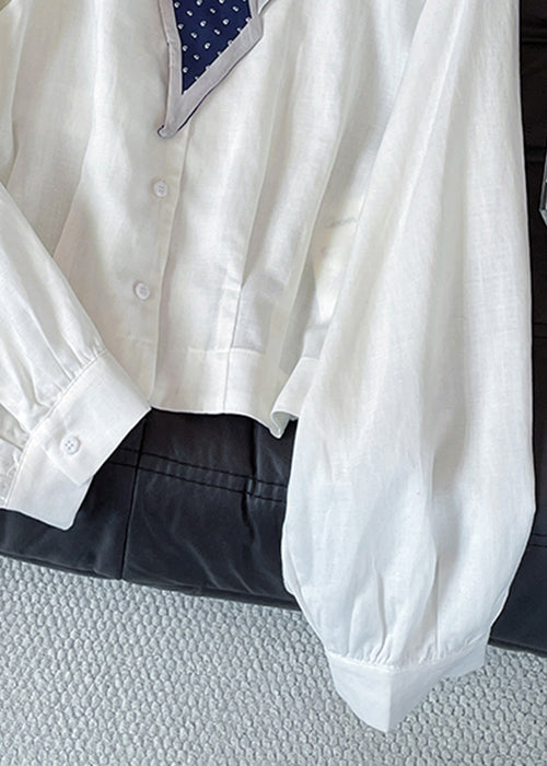 Classic Vintage Blouse with a Flattering Fit