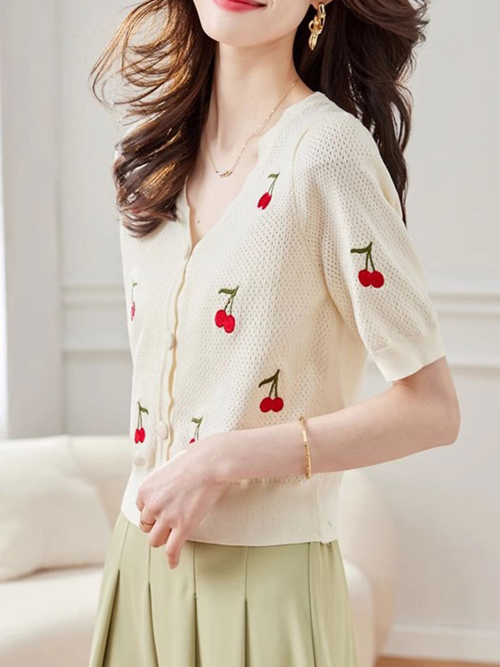 A Vintage Style Top with Delicate Timeless Details
