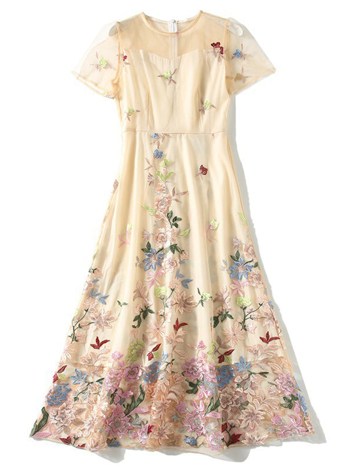 Gracefully Styled Dress for Any Occasion