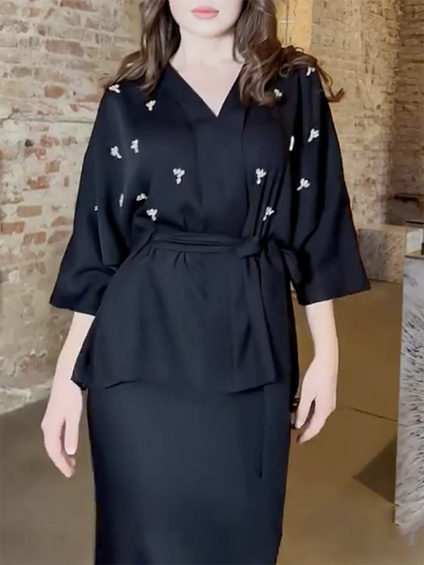 Beautifully Crafted Blouse in a Classic Style
