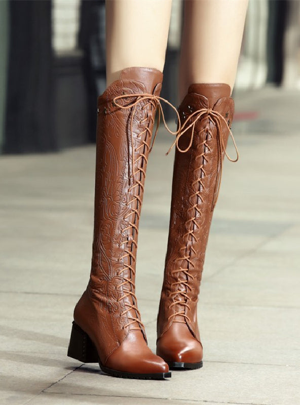 Graceful Orthopedic Boots for Modern Look