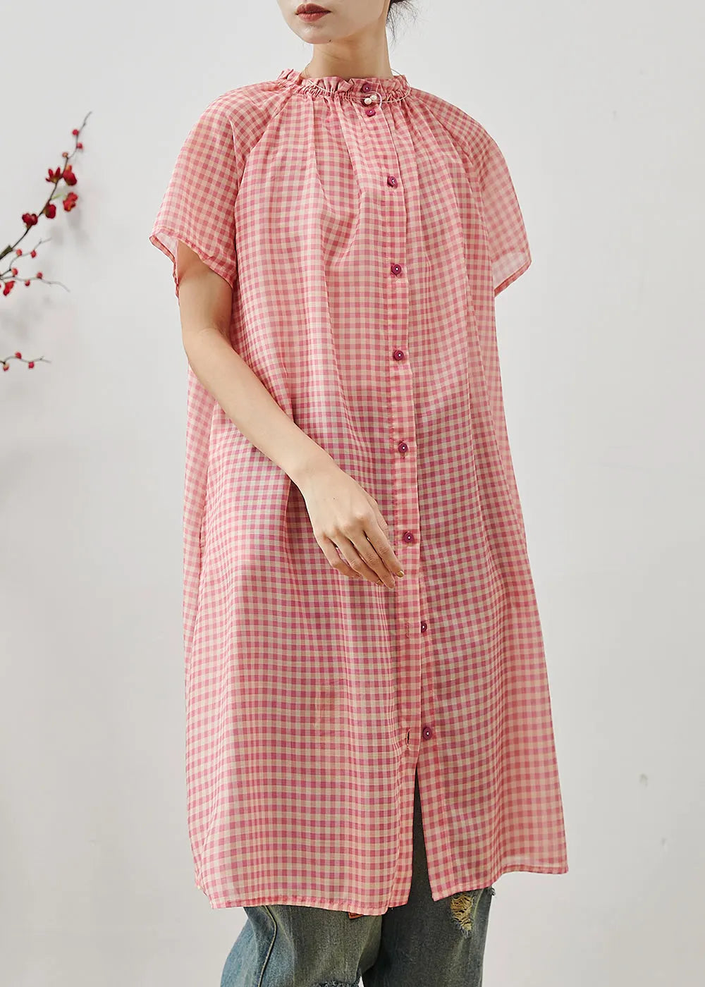 Beautifully Finished Dress in a Timeless Design