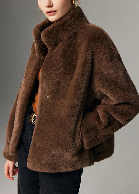 Classic Vintage & Enduringly Stylish Coat