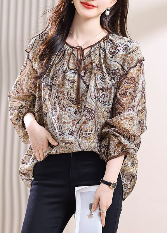 Well Tailored Top with a Graceful Silhouette