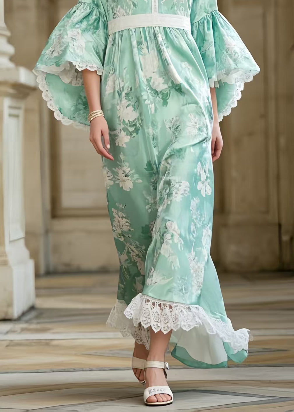 Classic Vintage & Enduringly Stylish Dress