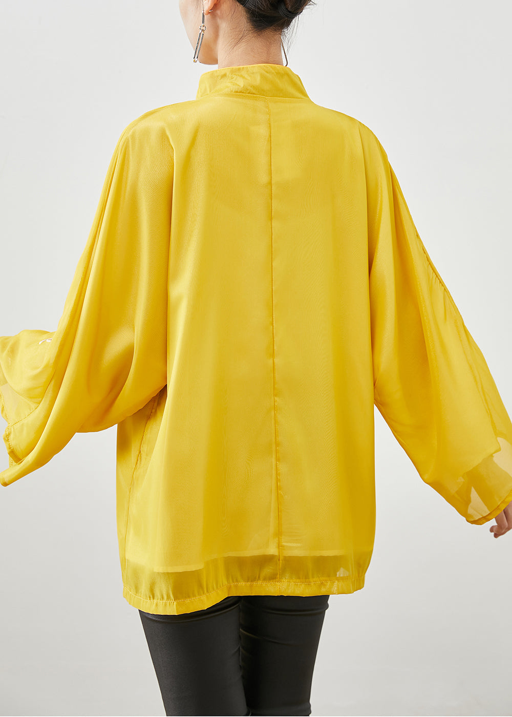 Elegantly Styled Jacket for Everyday Wear