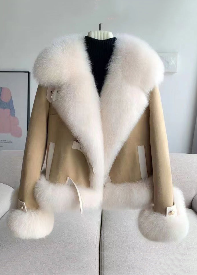 Sophisticated Coat with a Clean Classic Look