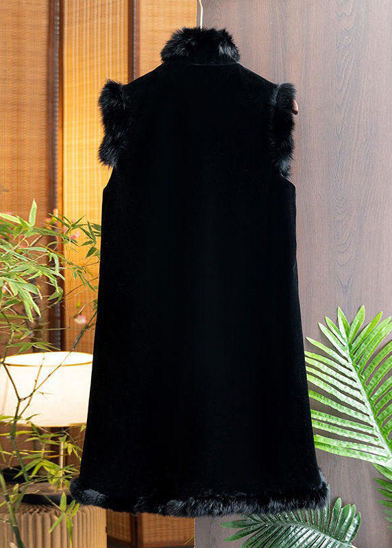 A Vintage Style Coat with Delicate Timeless Details