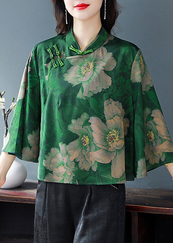 A Vintage Style Blouse with Delicate Timeless Details