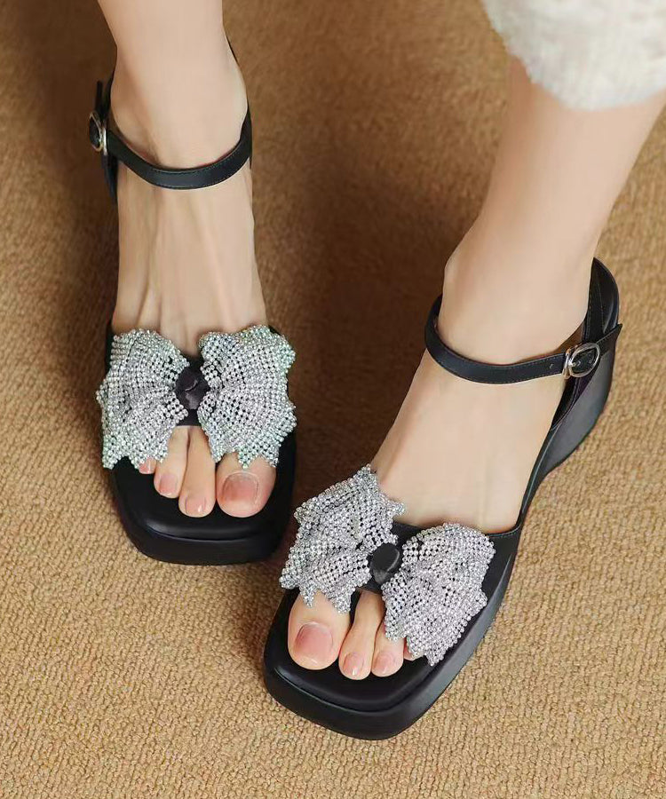 Graceful Orthopedic Sandals for Modern Look