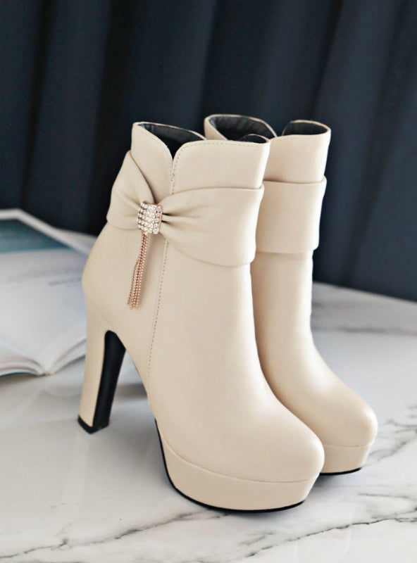 Chic Orthopedic Boots with Unique Design
