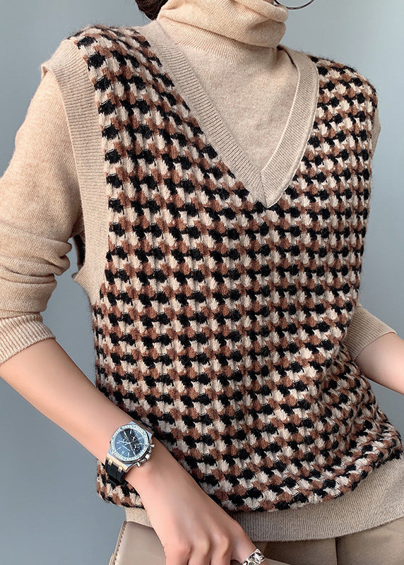 A Vintage Style Coat with Delicate Timeless Details
