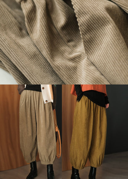 Effortlessly Elegant Pants with a Timeless Design